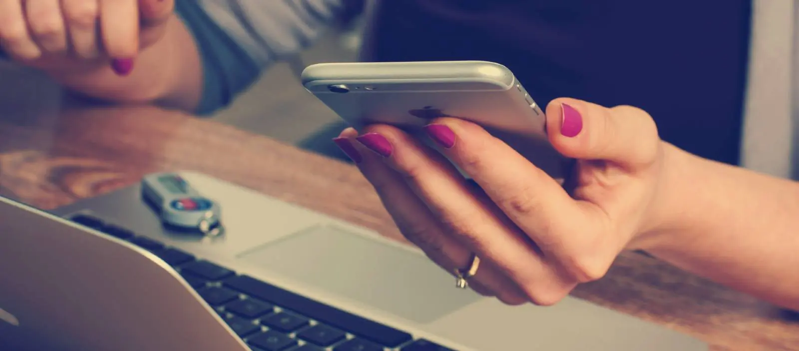 Cybersecurity expert testing 2FA