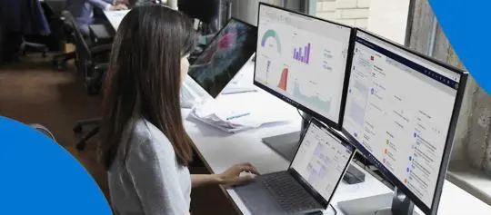 Microsoft Sentinel being used by a SOC analyst